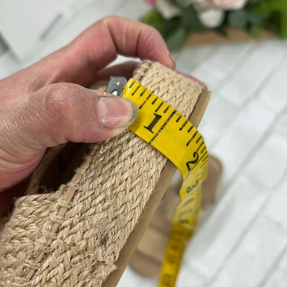 Women's Tan Woven Sandals